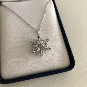 White gold snowflake necklace